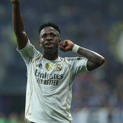 Vinicius Jr. Clashes with Referee During Eventful Game Against Real Oviedo