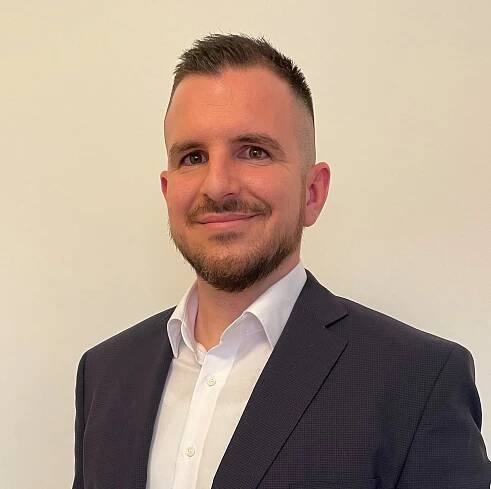 Novým ředitelem slovenské pobočky společnosti CAPEXUS je Michal Kolesár. Tým architektů nově povede Jakub Seči