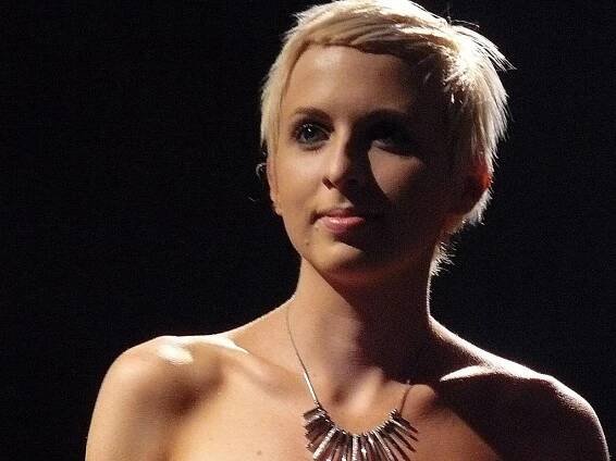 AUDIO, FOTO: Dcera zlatého slavíka vydává desku