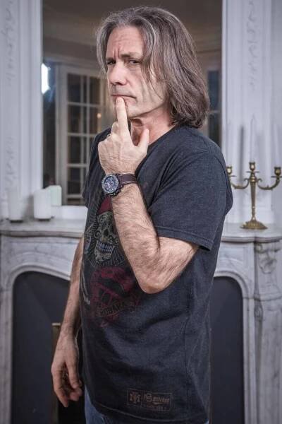 Bruce Dickinson představí v Praze knihu - Proti šedi