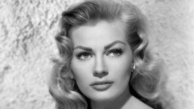 Felliniho múza a nečekaně rázná herečka Anita Ekberg: Na otravné paparazzi vytáhla luk. Trefila se třikrát – Lifee.cz