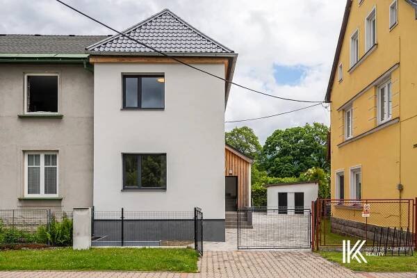 Prodej rodinného apartmánového domu, 133 m2 - Mladé Buky | Reality.iDNES.cz 