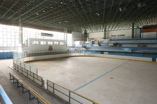 V Lovosicích se chystají na opravu zimního stadionu