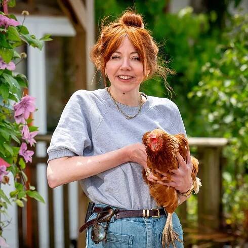 Philomena Cunk star Diane Morgan wants farms to be licensed like zoos to protect billions of animals