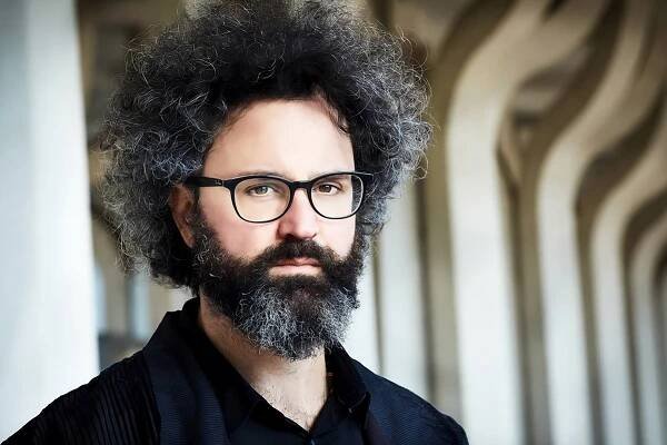 Intervista a Simone Cristicchi