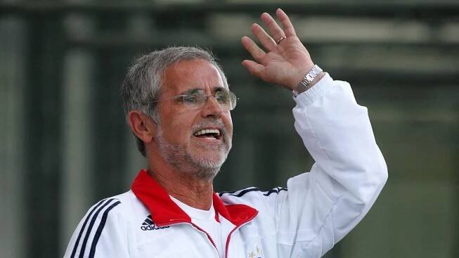 Zemřela legenda německého fotbalu Gerd Müller. Jeho rekordní počet gólů překonal až Messi