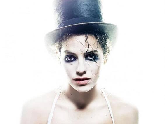 Melia Kreiling actress