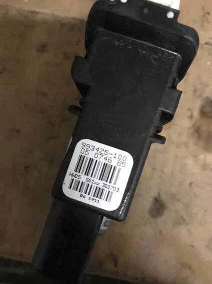 Motor stahování oken Octavia II pravý zadní 1K0 959 704 B Typ vozidla osobní automobily