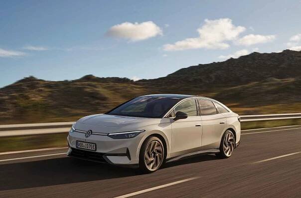 Volkswagen ID.7 odtajněn. Působí elegantně