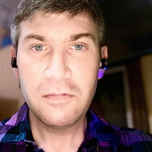 Zemřel Alfův dětský parťák, herec Benji Gregory (†46). Zřejmě usnul v rozpáleném autě