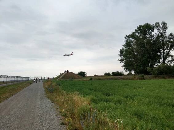 Planespotting letisko Viedeň - MedvedkuDajLabku