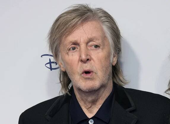Headshot of Paul McCartney.