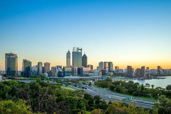 Panorama z Perthu v noci v západní Austrálii — Stock obrázek