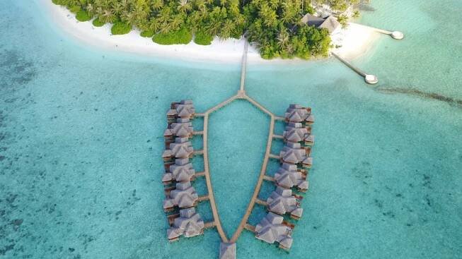 Hotel Fihalhohi Island Resort, Maledivy Jižní Atol Male - 32 929 Kč Invia