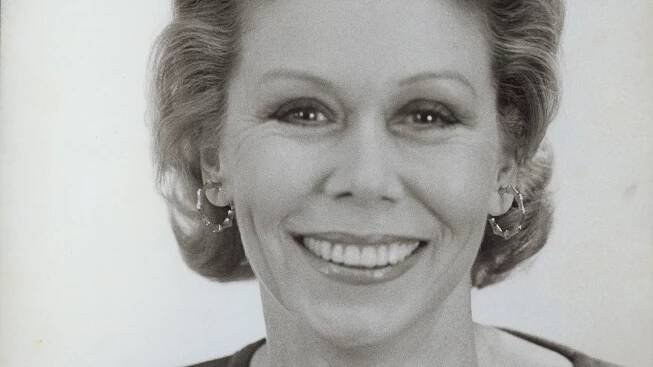 Louise Hay, Widely Read Self-Help Author, Dies at 90
