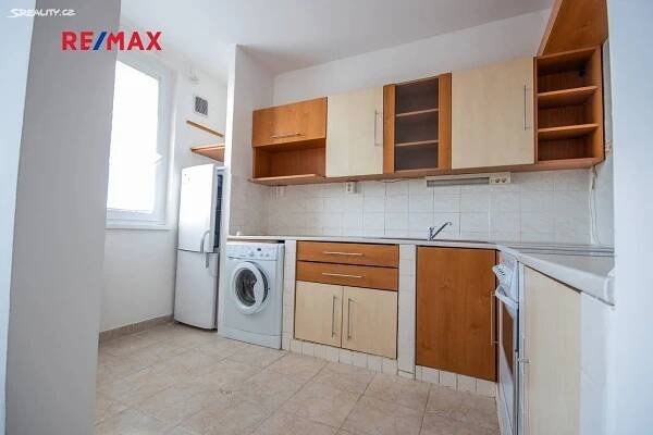 Pronájem bytu 2+1 44 m², Na Valtické, Břeclav - Charvátská Nová Ves