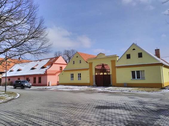 Fotogalerie • Vesnická památková zóna Plzeň - Křimice (Památková rezervace, zóna) • Mapy.com