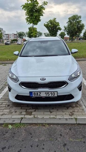 KIA Ceed SW 1.5 118kW TOP automat - Louny