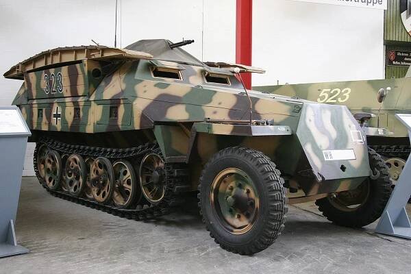 Sd.Kfz. 251 – Wikipedie