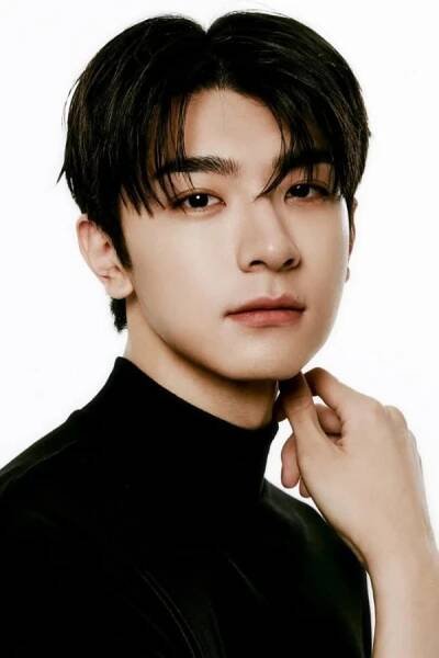 Lin Yi, Lu Yuxiao to star in Zhu Yi's When I Meet the Moon
