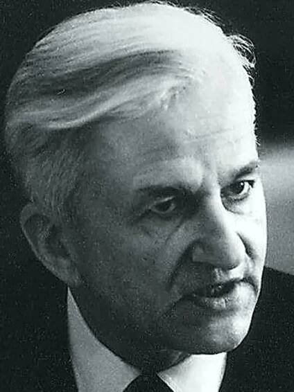 Richard von Weizsäcker zemřel 31. ledna 2015 ve věku 94 let, ale jeho odkaz žije dál v každém, kdo věří, že i z nejtemnější minulosti lze vytvořit světlou budoucnost. 