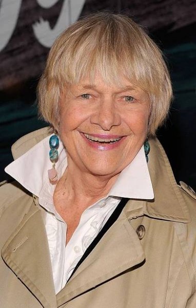 Estelle Parsons Facts