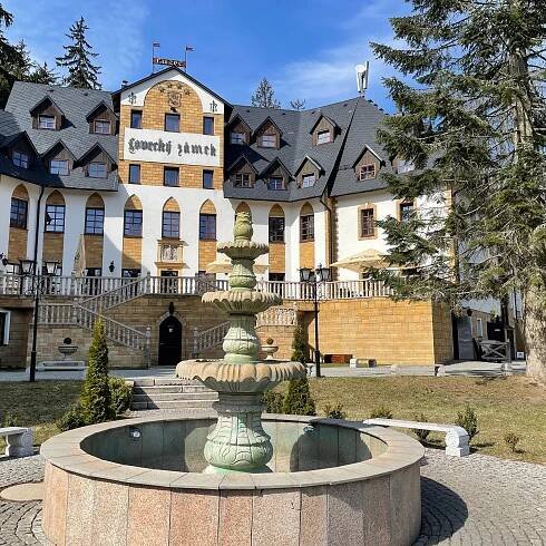 ZÁMEK LUŽEC SPA & WELLNESS RESORT - Updated 2025 Prices & Hotel Reviews (Nejdek, Czech Republic)