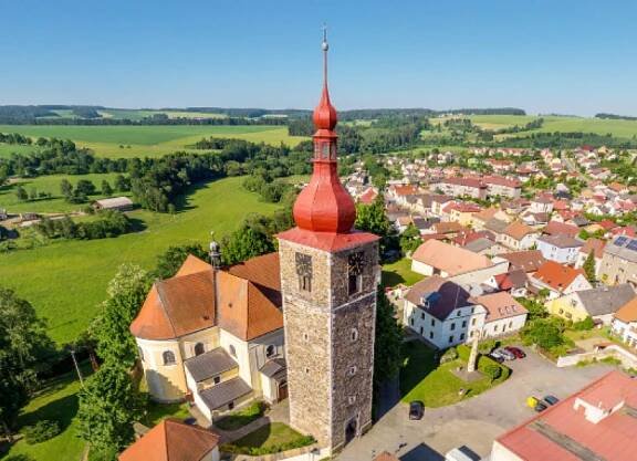 Kostel sv. Jana Křtitele v Přibyslavi a obranná věž
