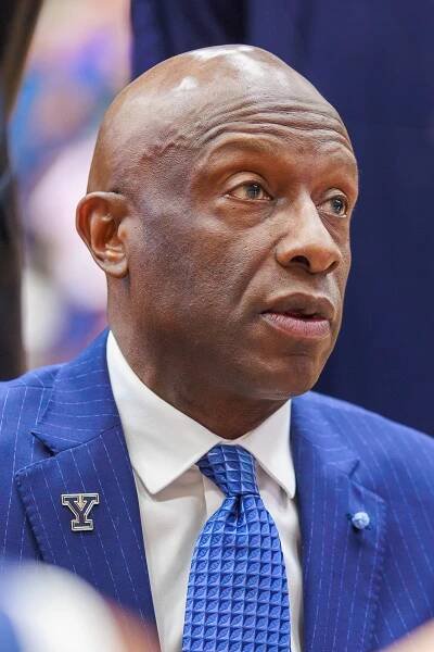 James Jones (basketball, born 1964)