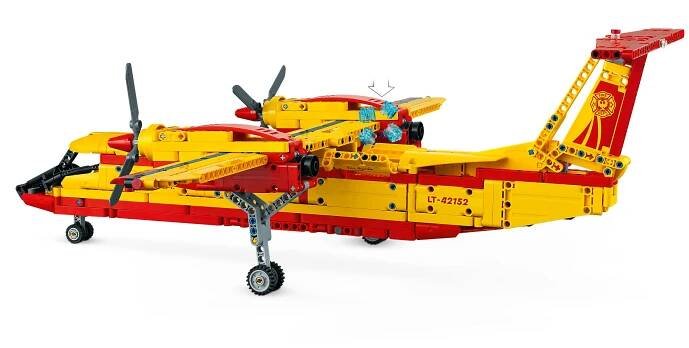 Hasičský letoun - LEGO 42152