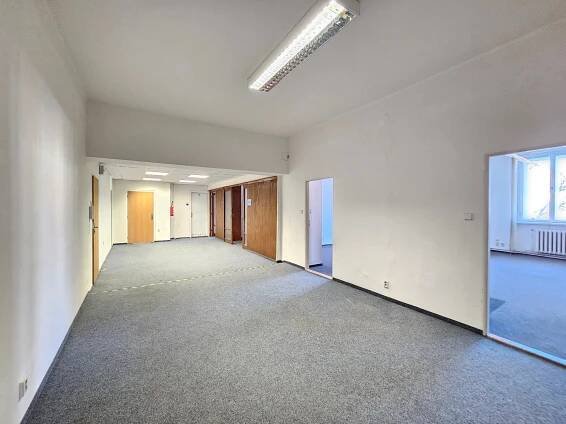 Pronájem kancelářských prostor 249 m2, Roudnice nad Labem | Šerák - reality