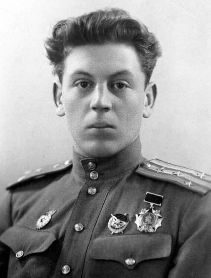 Vasilij Josifovič Stalin – Wikipedie