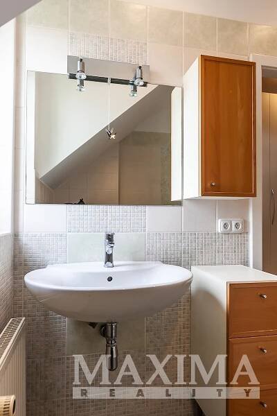 Pronájem bytu 3 + kk, 90 m2 Praha 9, Letňany, Vamberská