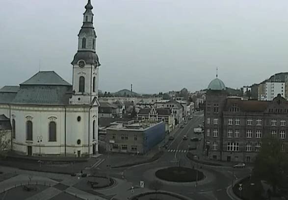 Nový Bor Náměstí Míru webkamera – Sledujte živě centrum města