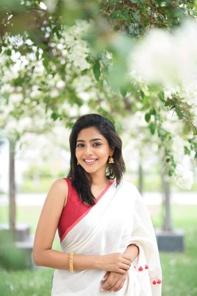 mobin kurien - Aishwarya Lekshmi
