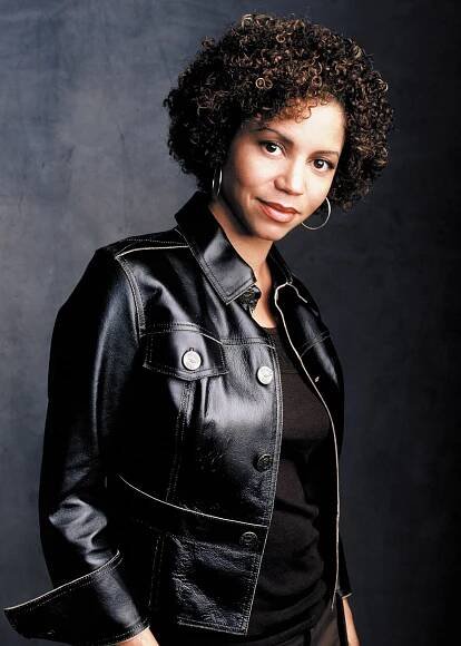 Gloria Reuben fotky