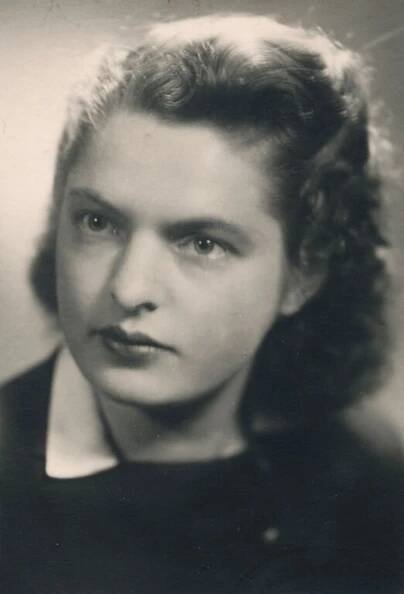 Věra Nováková (1928 - 2024)