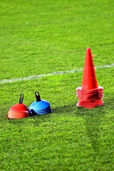 Tréninkové kužely 50 ks - Pro fotbal a další sporty! - Zoltamarket.cz