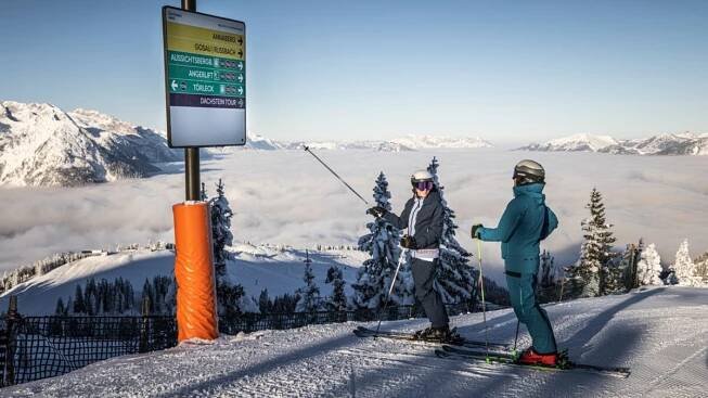 Dachstein Tour s délkou 44 kilometrů spojuje lyžařská střediska Gosau, Russbach a Annaberg.