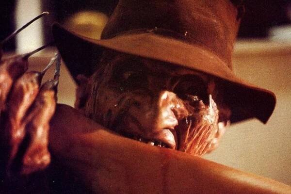 Noční můra v Elm Street 2: Freddyho pomsta - Z filmu - Robert Englund