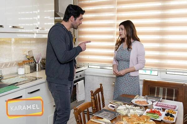 Melih Özkaya, Gülderen Güler - Emanet - Z filmu