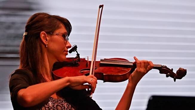 Tragédii středočeské obce připomněly Světlo za Lidice a Děkovný koncert