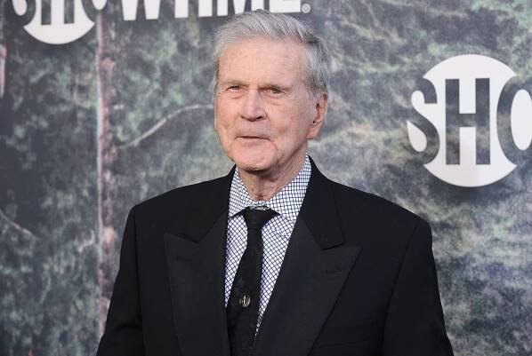  Don Murray attends the premiere of "Twin Peaks" at Ace Hotel