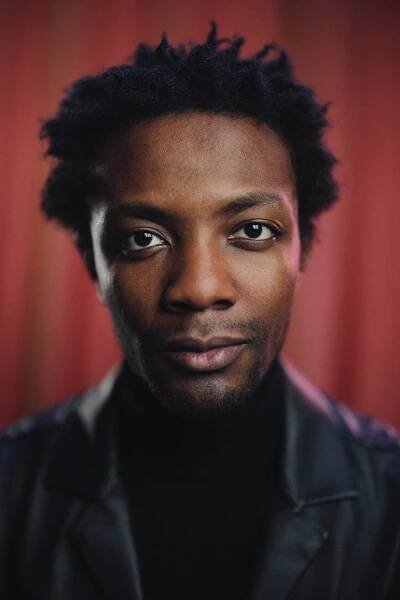 Omari Douglas herec