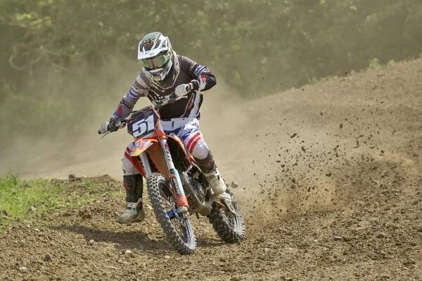 Motokrosové závody 2024 - Motokrosové závody 2024 - Oficiální stránky Obce Prakšice