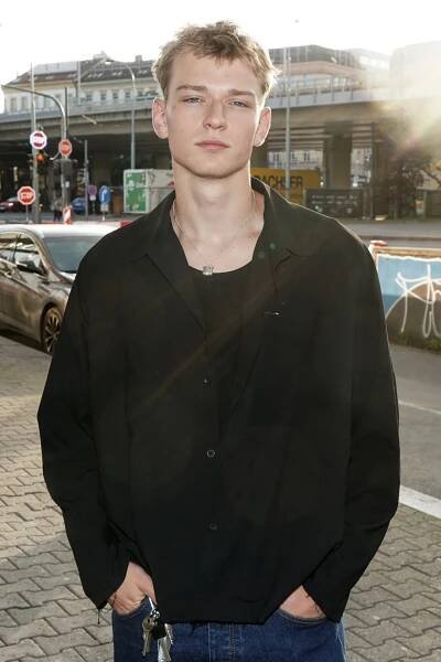Tom Sean Pšenička je hvězdou seriálu Případ Tanečnice.