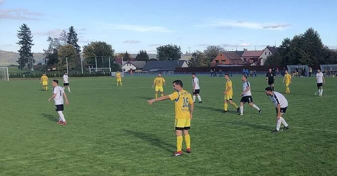 FOTO A VIDEO Derby I. A třídy ovládly Troubelice, přestože favorit z Paseky vedl