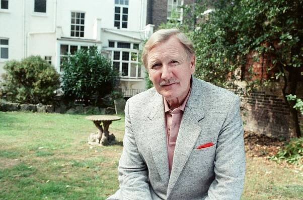 Hvězda Harryho Pottera zesnula: Leslie Phillips (†98) propůjčil hlas jednomu důležitému předmětu!