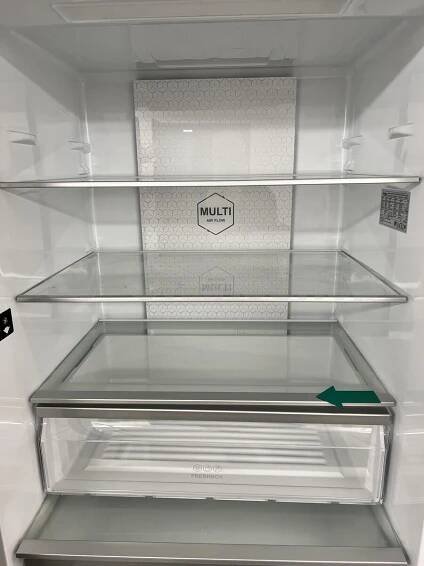 Chladnička Haier C3FE844CGJ | Skutečná fotografie prodávaného kusu