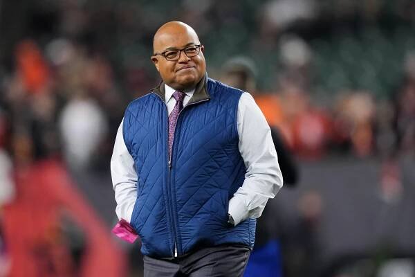 Mike Tirico Perfectly Speaks to the NFL's Taylor Swift Truth